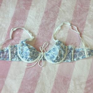 Hazel Under Wire bra Floral Lace Trim Bra - Blue and White